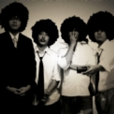 seven 同名EP